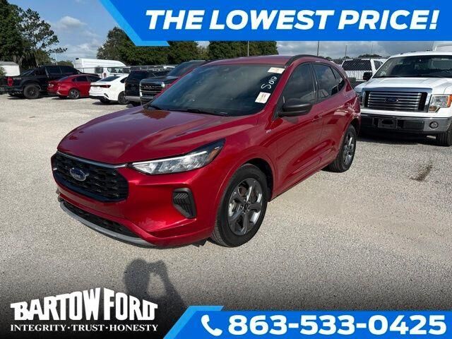 2023 Ford Escape ST-Line — photo 1 of 26