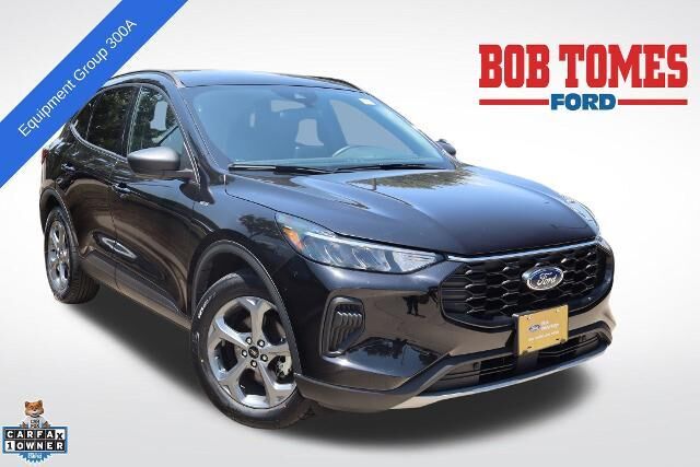 2025 Ford Escape ST-Line — photo 1 of 26