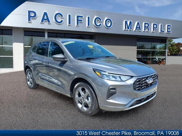 2024 Ford Escape ST-Line — photo 1 of 26
