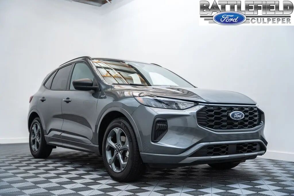 2024 Ford Escape ST-Line — photo 1 of 13