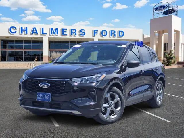 2025 Ford Escape ST-Line — photo 1 of 39