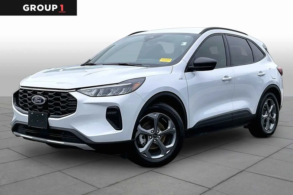 2025 Ford Escape ST-Line — photo 1 of 13