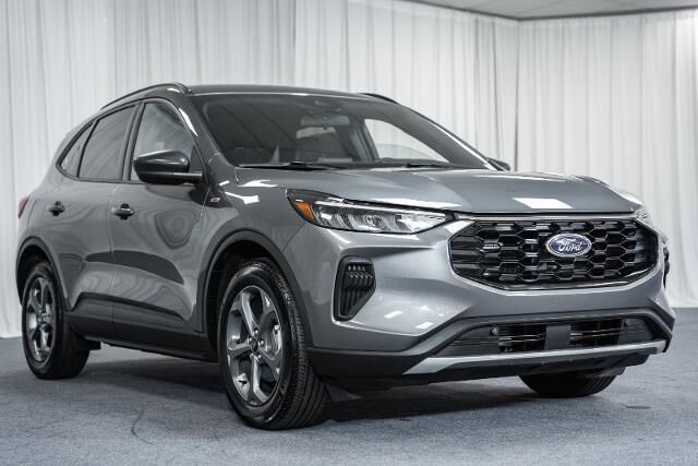 2025 Ford Escape Hybrid ST-Line