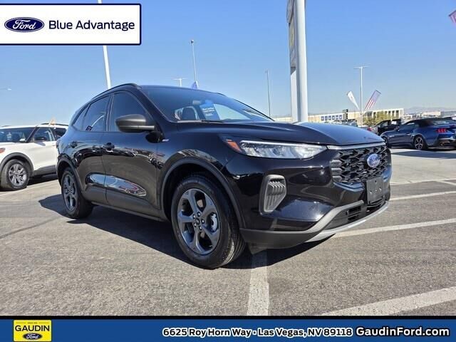 2025 Ford Escape Hybrid ST-Line