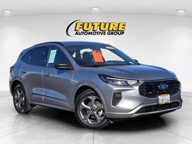2023 Ford Escape Hybrid ST-Line