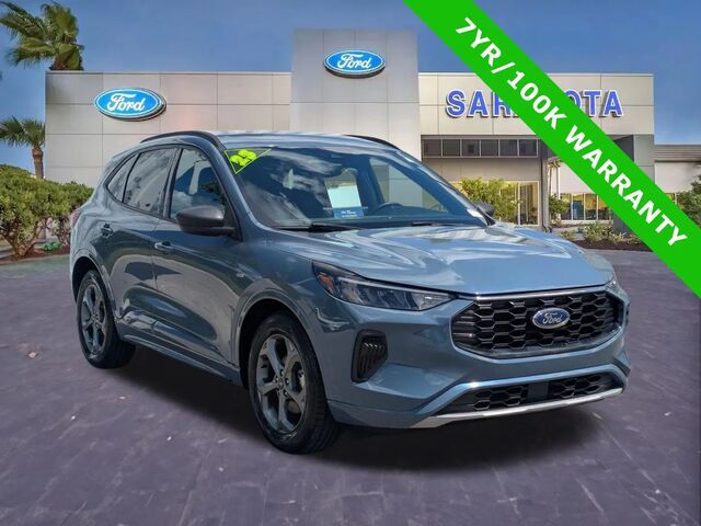 2023 Ford Escape Hybrid ST-Line