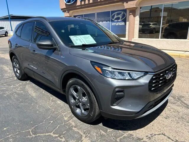 2025 Ford Escape Hybrid ST-Line — photo 1 of 26