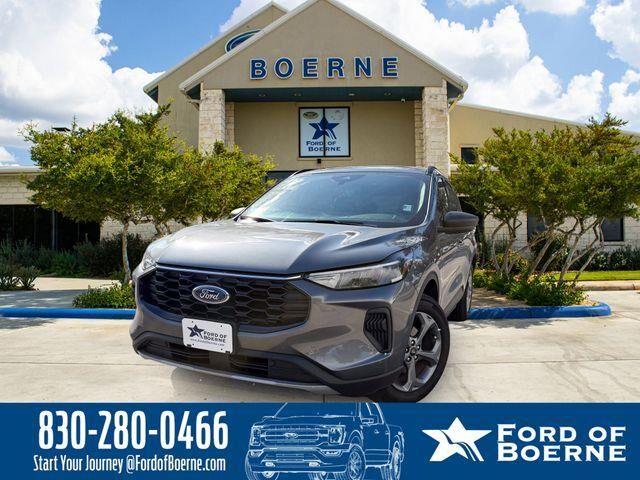 2025 Ford Escape Hybrid ST-Line
