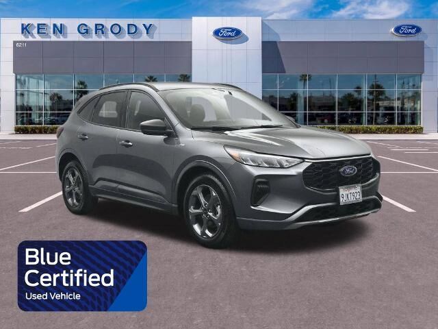 2023 Ford Escape Hybrid ST-Line