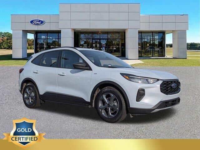 2025 Ford Escape Hybrid ST-Line — photo 1 of 13