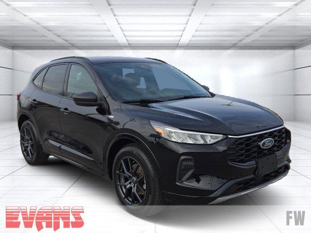 2023 Ford Escape ST-Line — photo 1 of 13