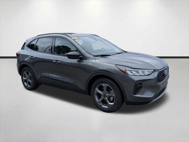 2025 Ford Escape Hybrid ST-Line