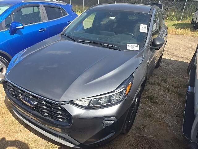 2025 Ford Escape Hybrid ST-Line — photo 1 of 4