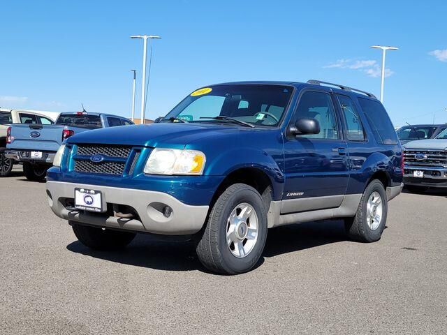 2001 Ford Explorer Sport Base — photo 1 of 14