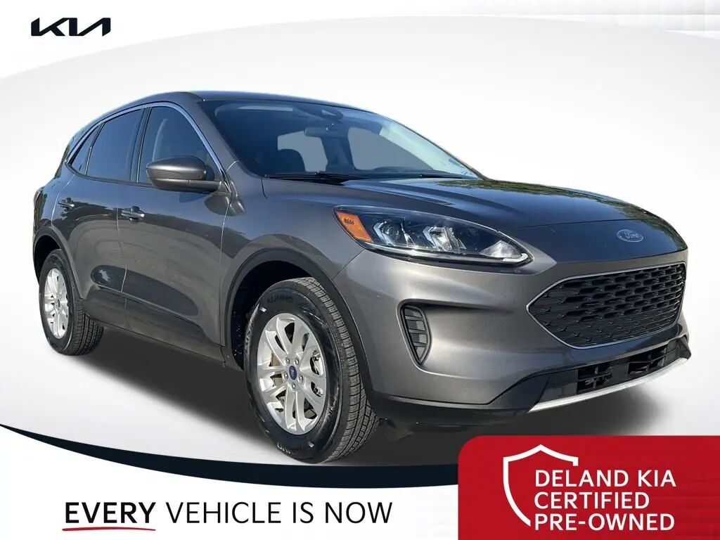 2021 Ford Escape Hybrid SE — photo 1 of 13