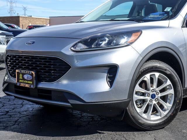 2022 Ford Escape Hybrid SE