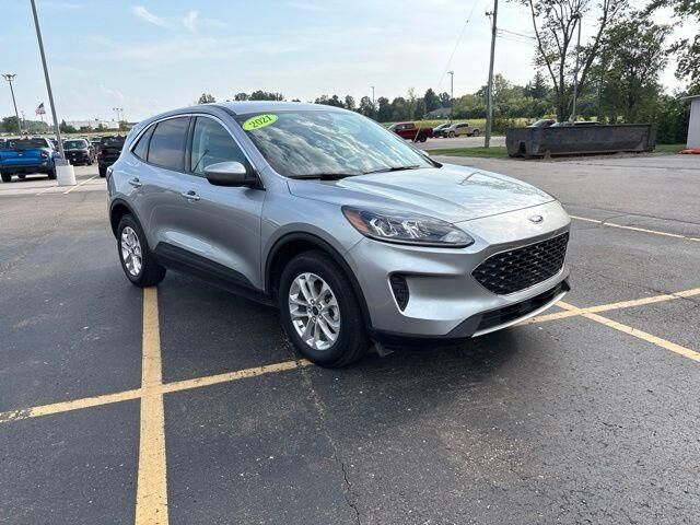 2021 Ford Escape Hybrid SE — photo 1 of 13