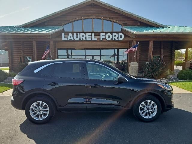 2022 Ford Escape Hybrid SE