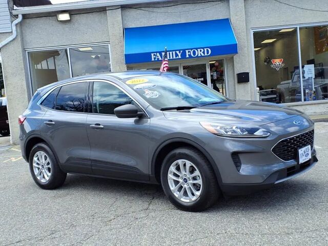 2022 Ford Escape Hybrid SE