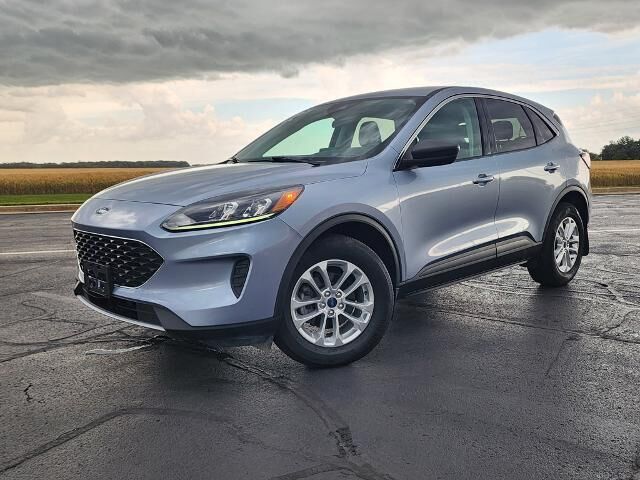 2022 Ford Escape Hybrid SE — photo 1 of 13