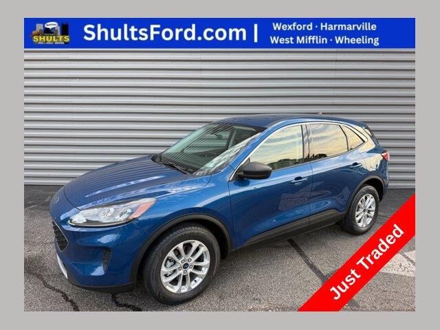 2022 Ford Escape Hybrid SE