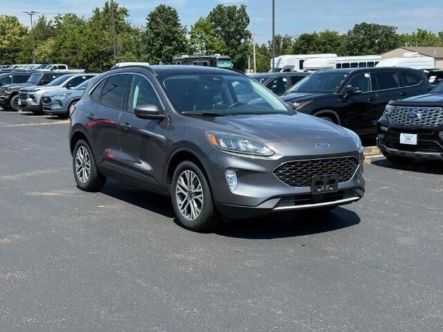 2022 Ford Escape Hybrid SEL — photo 1 of 13