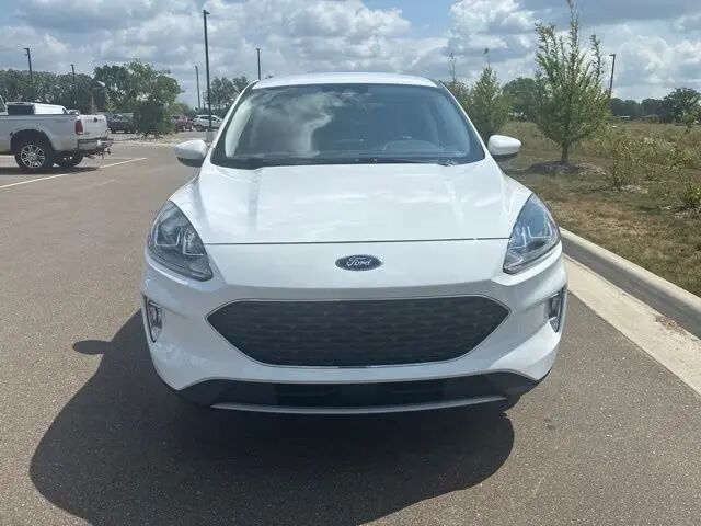 2022 Ford Escape Hybrid SEL — photo 1 of 52