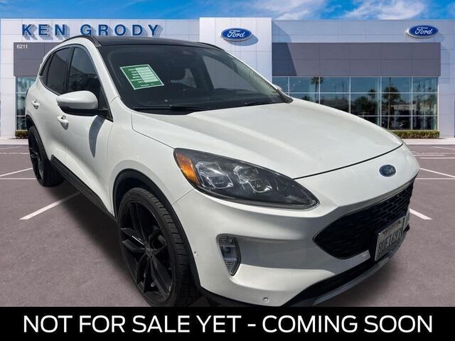 2020 Ford Escape Hybrid Titanium