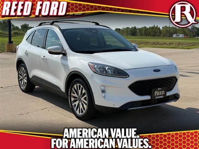 2020 Ford Escape Hybrid Titanium