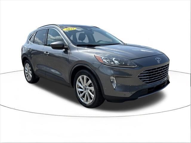 2021 Ford Escape Hybrid Titanium