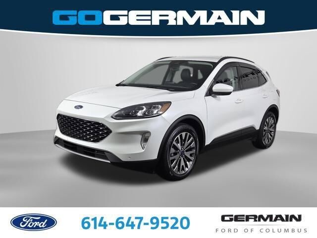 2022 Ford Escape Hybrid Titanium