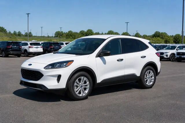 2022 Ford Escape S — photo 1 of 8