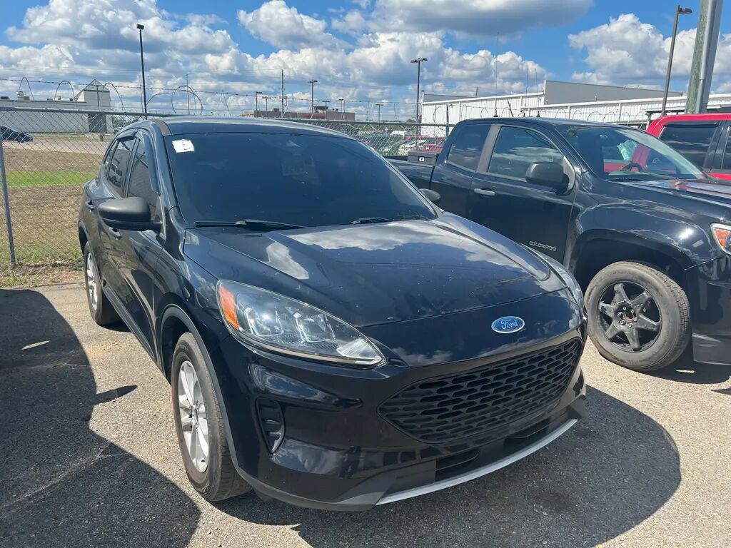 2020 Ford Escape S — photo 1 of 1