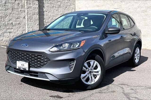 2022 Ford Escape S — photo 1 of 13