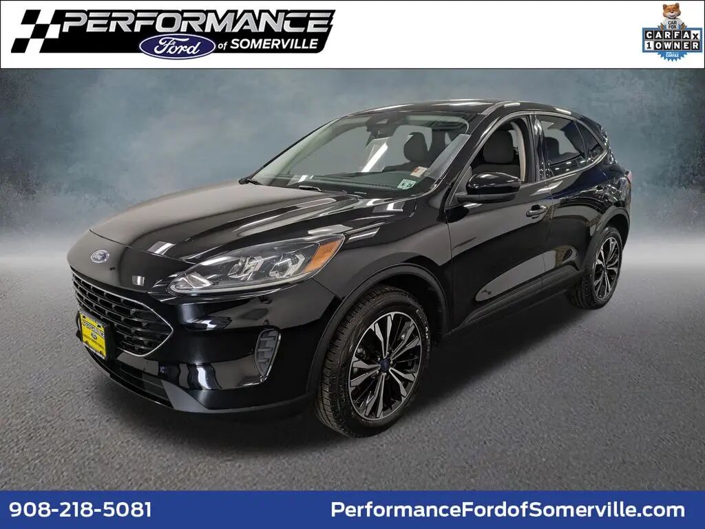 2022 Ford Escape SE — photo 1 of 13
