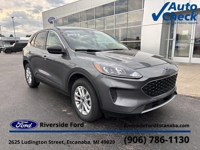2022 Ford Escape SE — photo 1 of 13