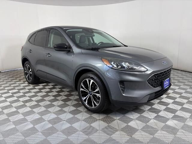 2022 Ford Escape SE — photo 1 of 26