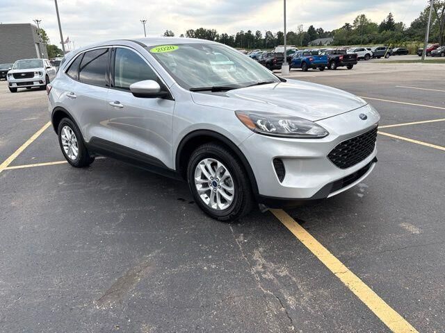 2020 Ford Escape SE — photo 1 of 26