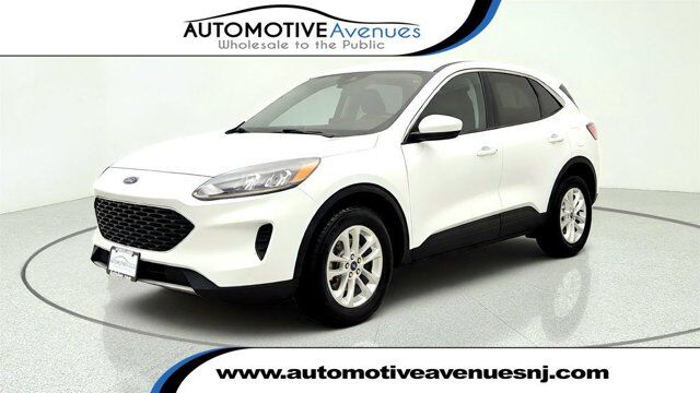 2021 Ford Escape SE — photo 1 of 2