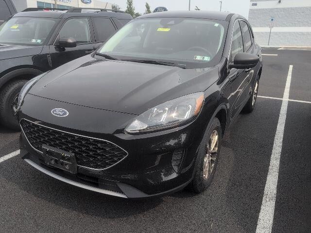2022 Ford Escape SE — photo 1 of 27