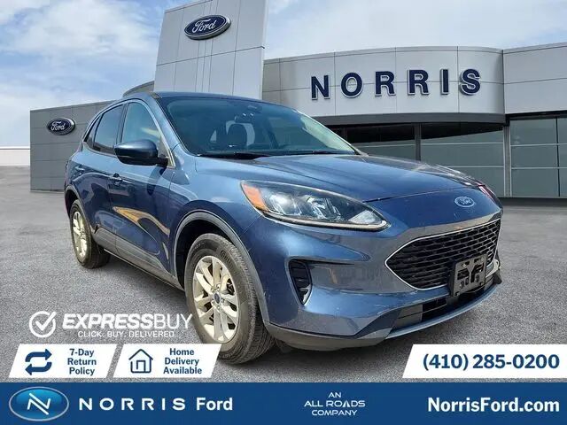 2020 Ford Escape SE