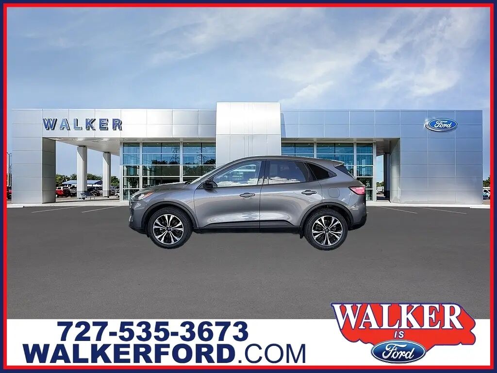 2022 Ford Escape SE — photo 1 of 13
