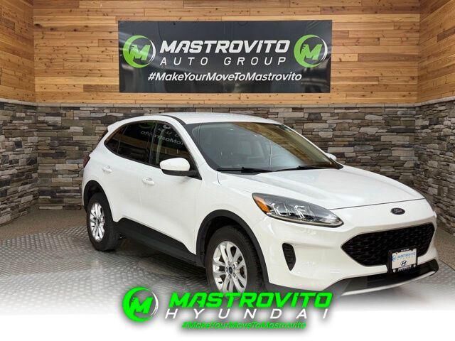 2020 Ford Escape SE — photo 1 of 13