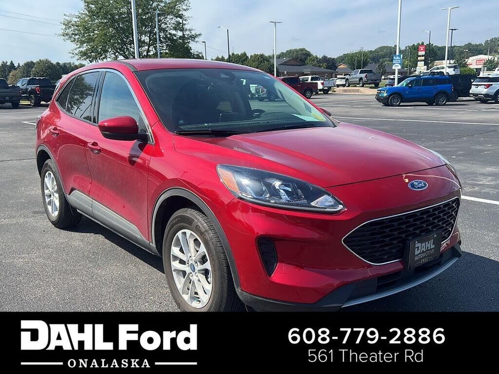 2020 Ford Escape SE — photo 1 of 14