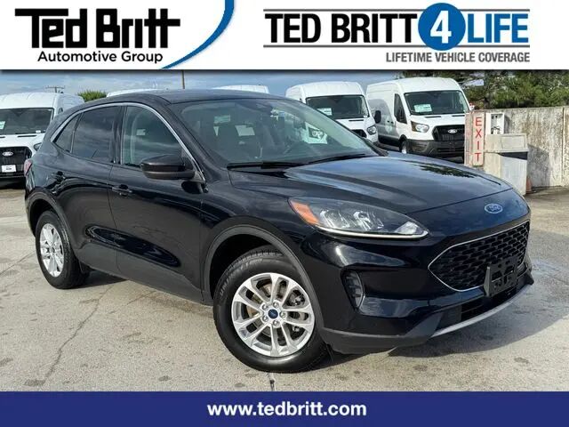 2020 Ford Escape SE — photo 1 of 13