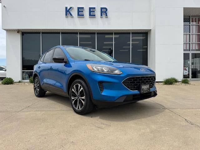 2021 Ford Escape SE — photo 1 of 13