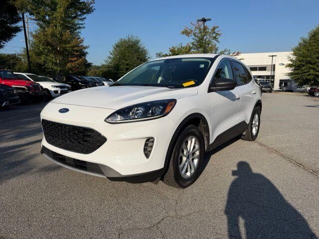 2022 Ford Escape SE — photo 1 of 26
