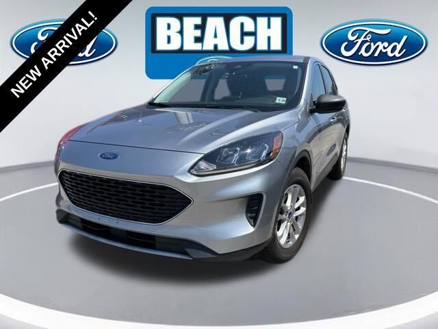 2022 Ford Escape SE — photo 1 of 13