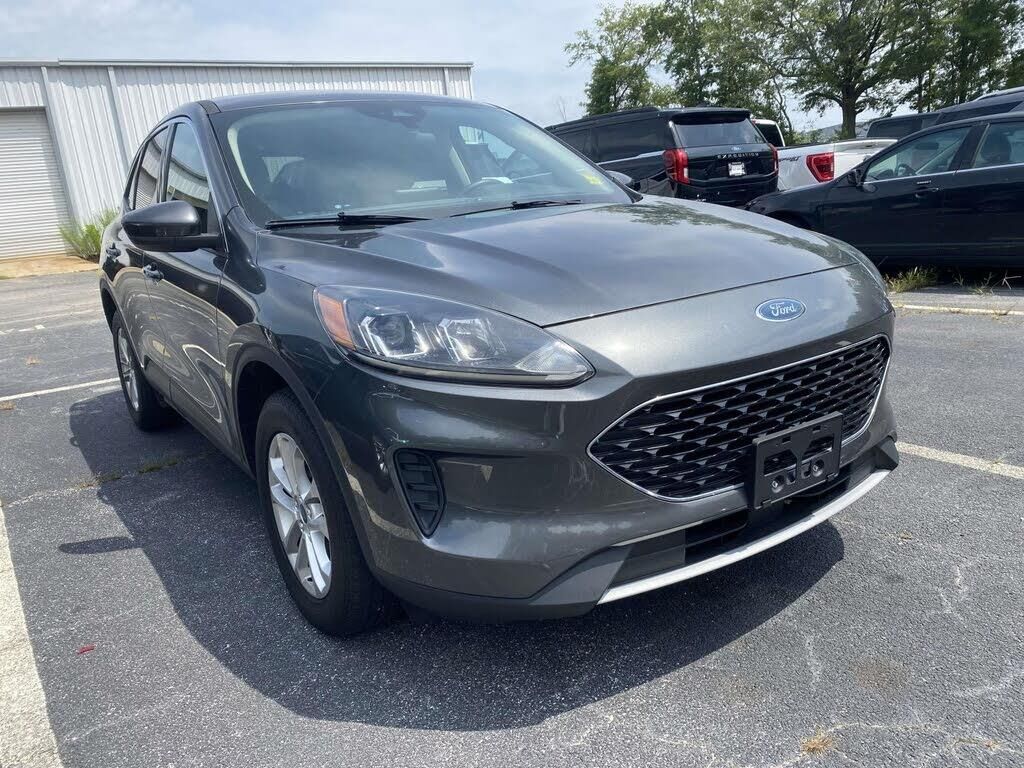 2020 Ford Escape SE — photo 1 of 2