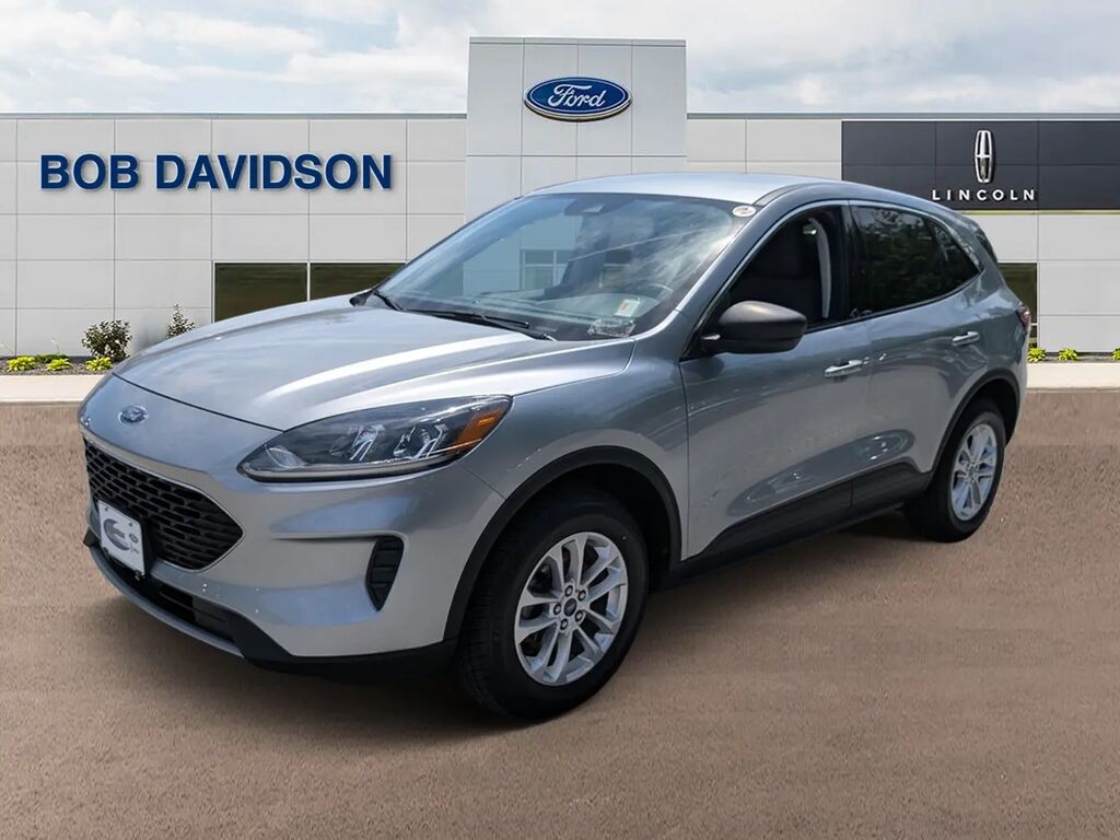 2022 Ford Escape SE — photo 1 of 13